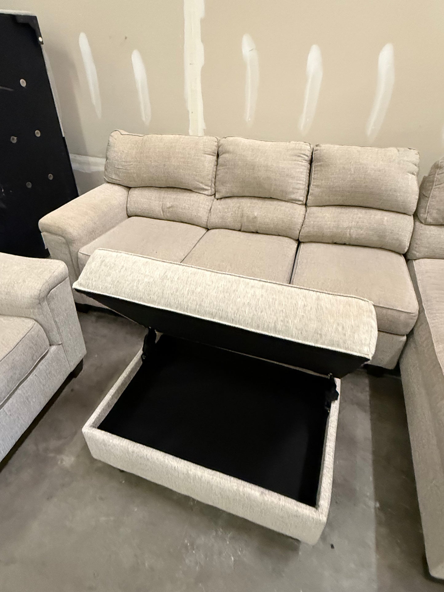 *Free Delivery* Complete Livingroom Set - Matching Sectional, Ottoman w Storage, and Chair